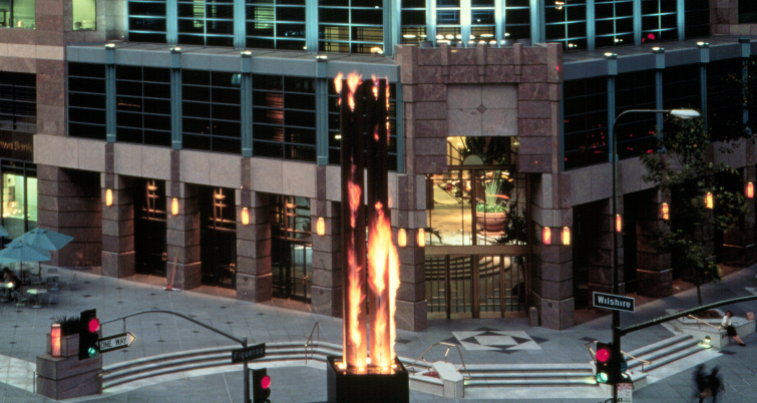 Fountain sculpture at 6th Street/Wilshire entrance